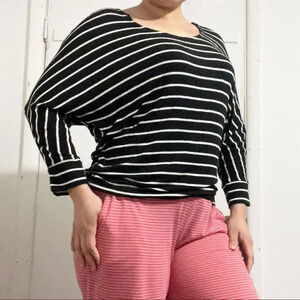 White House Black Market oversized top Size S